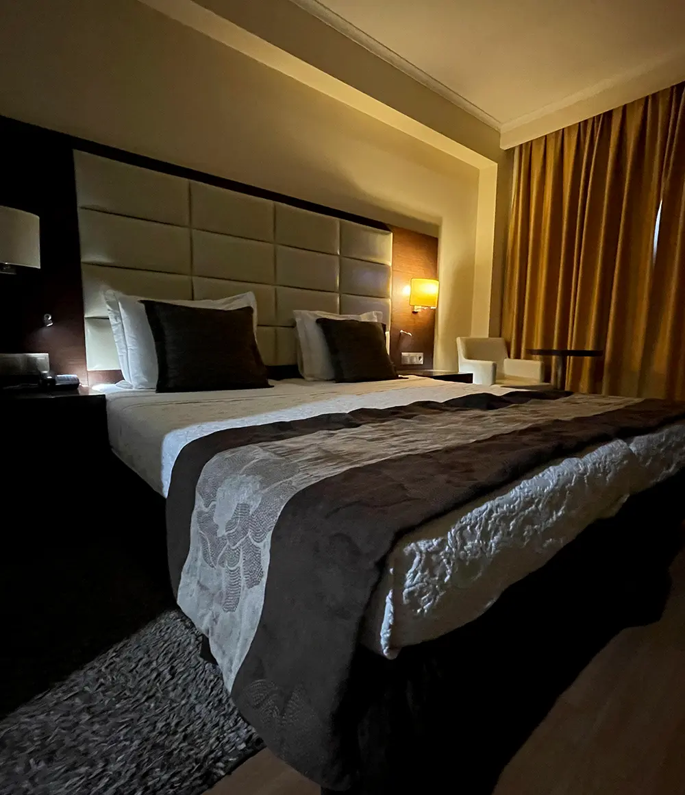 europa-hotel-double-bed