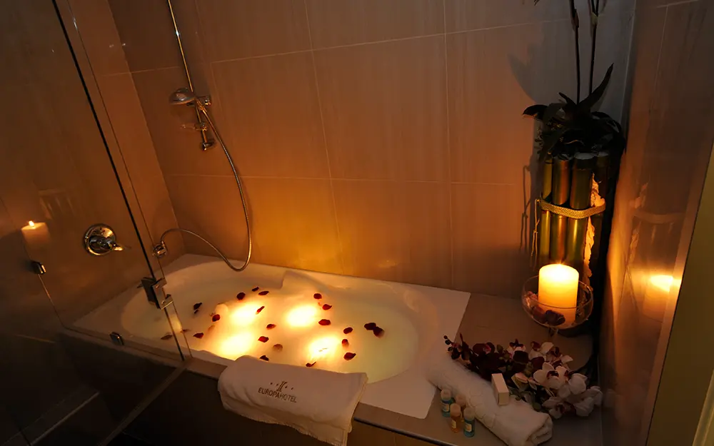 europa-hotel-bathtab